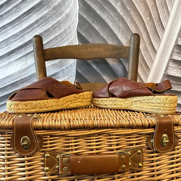 Vintage Leather Espadrilles 7.5 / 38 Platform Flats Sandals Rare Made in Spain - Picture 3 of 16